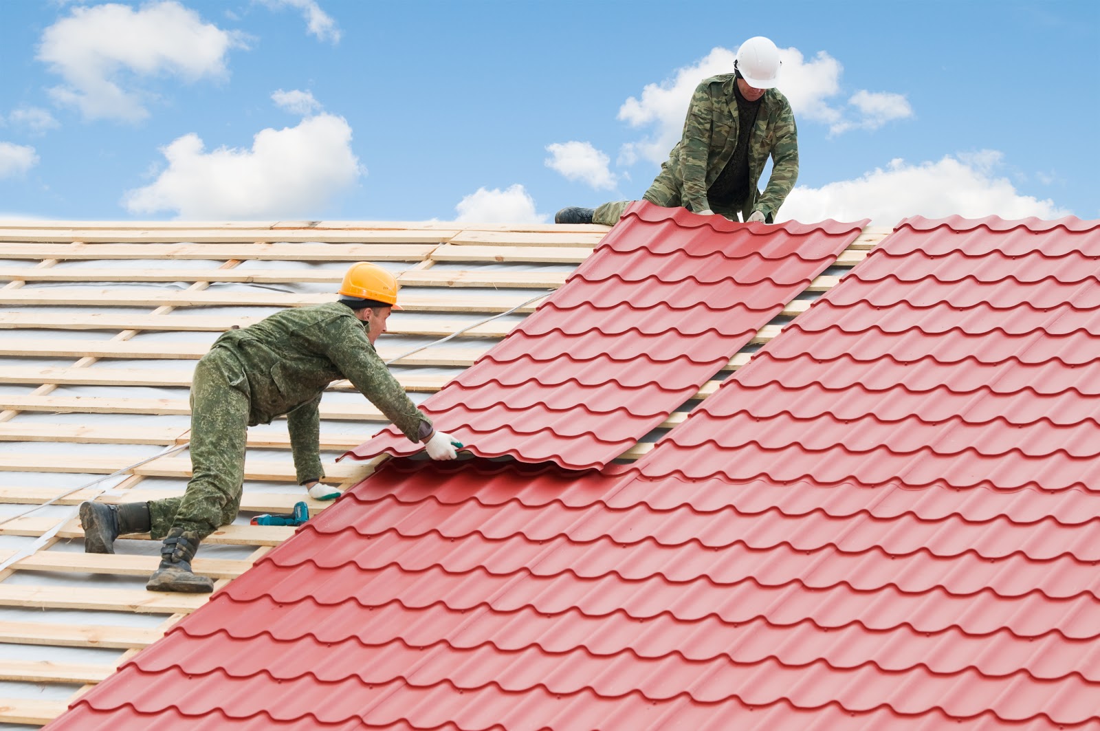 How a Well-Designed Roofing System Boosts Your Home’s Energy Efficiency